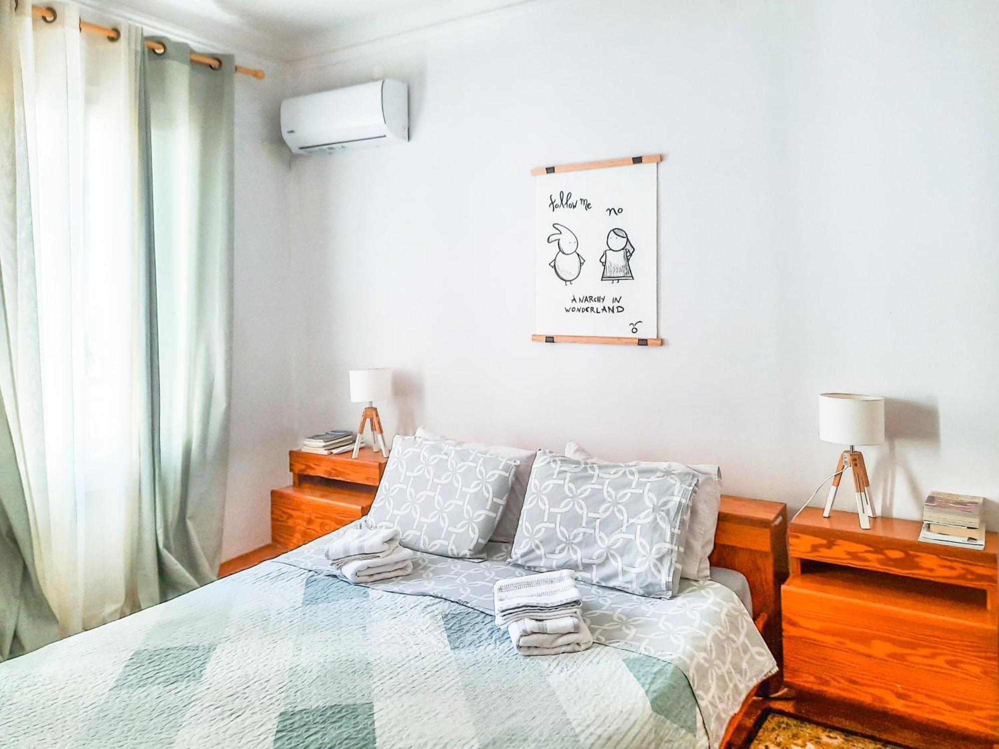 Artistic Getaway Home - Super Central 이라클리온 외부 사진